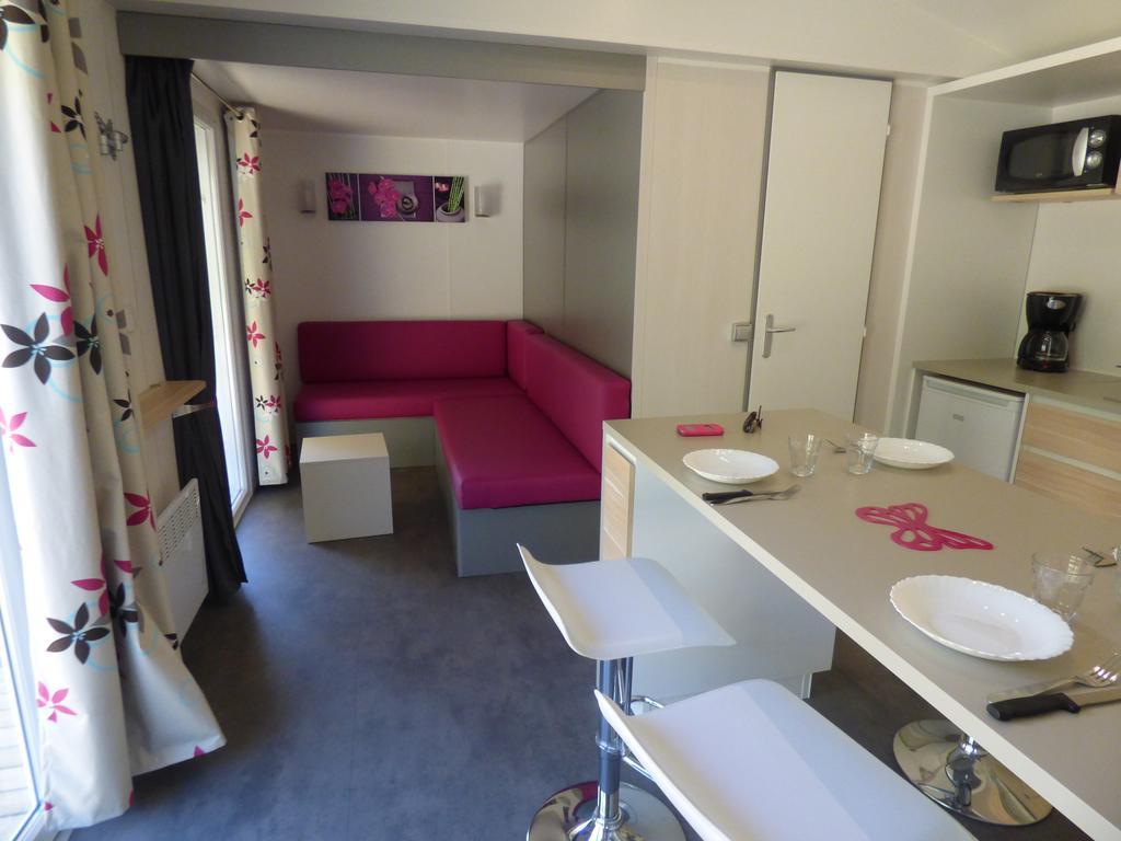 Camping Mobile Home U Sole Marinu Patrimonio Ruang foto