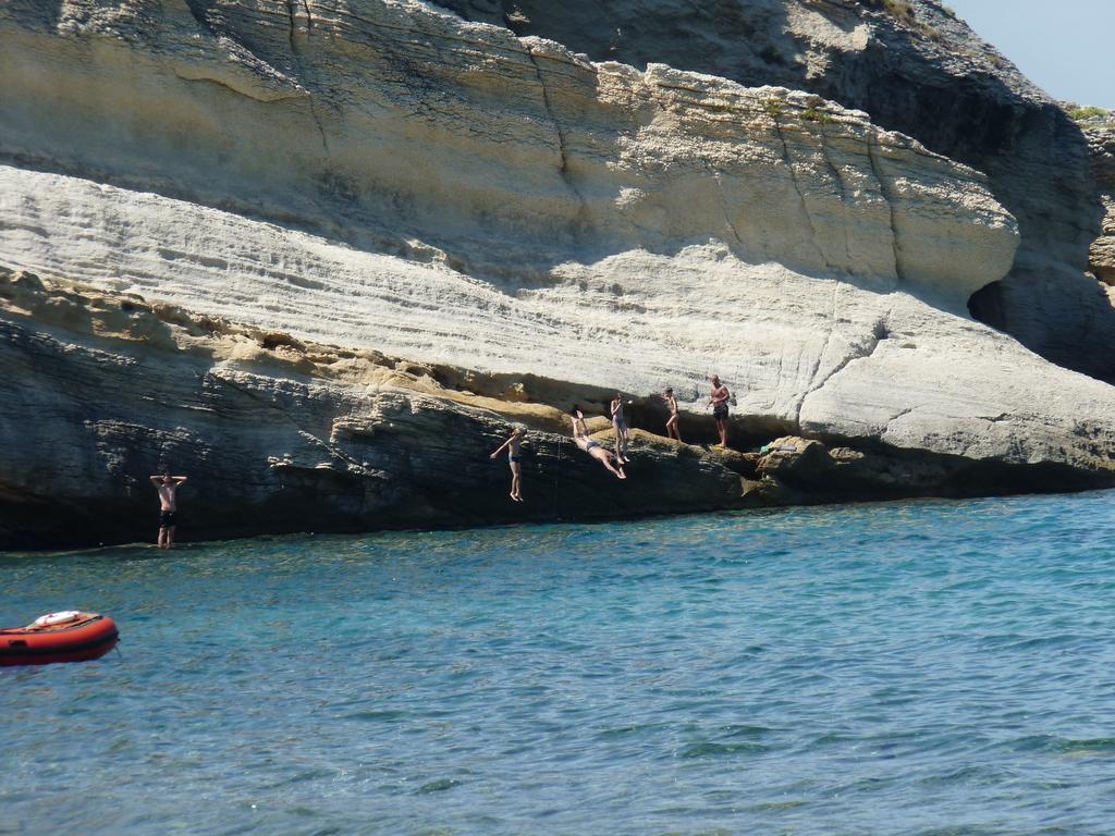 Camping Mobile Home U Sole Marinu Patrimonio Bagian luar foto